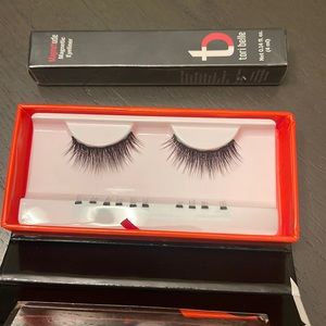 New. Unused.Eye-liner never opened TORI BELLE Date night magnetic eyelashes